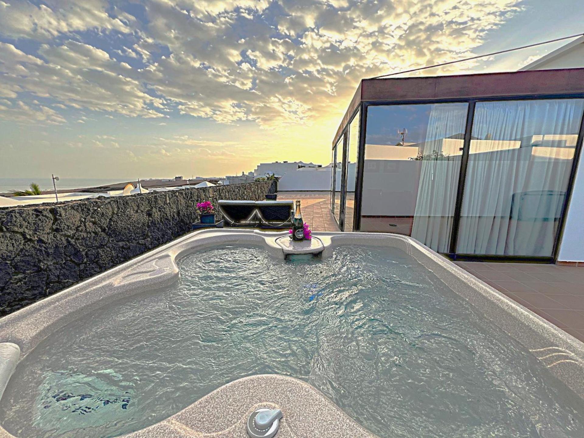 Casa Sankalpa Con Jacuzzi Vakantiehuis *